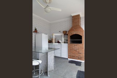 Casa de condomínio à venda com 240m², 4 quartos e 2 vagasChurrasqueira 