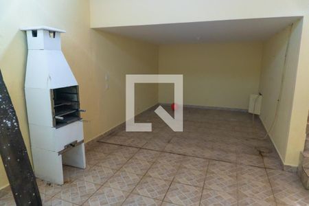 Casa à venda com 80m², 3 quartos e 2 vagas Casa à venda com 80m², 3 quartos e 2 vagasChurrasqueira