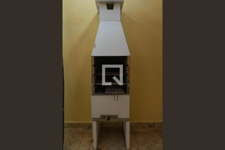 Casa à venda com 80m², 3 quartos e 2 vagas Casa à venda com 80m², 3 quartos e 2 vagasChurrasqueira Detalhe