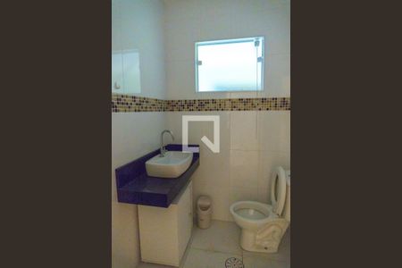 Casa à venda com 80m², 3 quartos e 2 vagas Casa à venda com 80m², 3 quartos e 2 vagasBanheiro