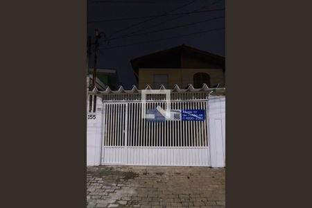 Casa à venda com 80m², 3 quartos e 2 vagas Casa à venda com 80m², 3 quartos e 2 vagasFachada