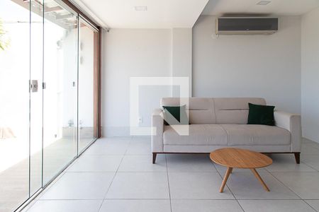 Apartamento à venda com 148m², 2 quartos e 2 vagasSala 2