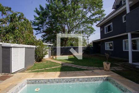 Casa de condomínio à venda com 400m², 3 quartos e 1 vagaQuintal