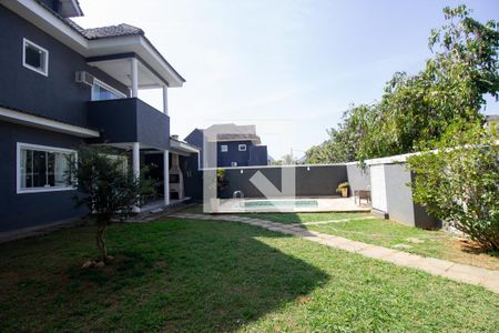 Casa de condomínio à venda com 400m², 3 quartos e 1 vagaQuintal