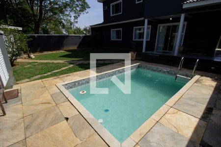 Casa de condomínio à venda com 400m², 3 quartos e 1 vagaPiscina