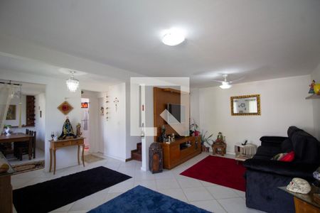 Sala de casa de condomínio à venda com 3 quartos, 400m² em Vargem Pequena, Rio de Janeiro