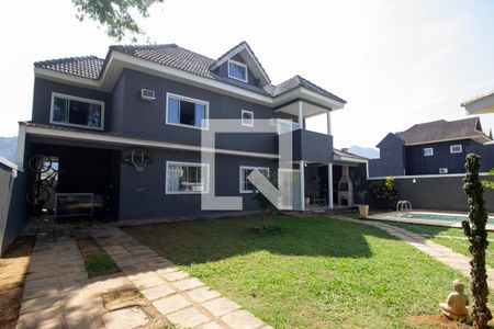 Casa de condomínio à venda com 400m², 3 quartos e 1 vagaQuintal