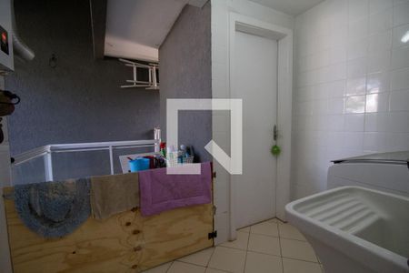 Casa de condomínio à venda com 400m², 3 quartos e 1 vagaÁrea de Serviço