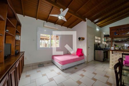Sala de casa para alugar com 4 quartos, 192m² em Ponta das Canas, Florianópolis