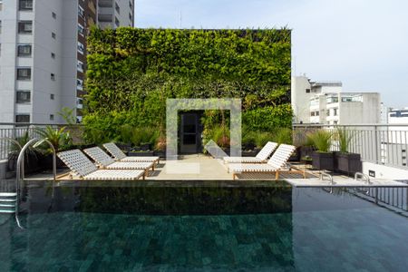 Studio à venda com 21m², 1 quarto e sem vaga Studio à venda com 21m², 1 quarto e sem vagaÁrea comum - Piscina