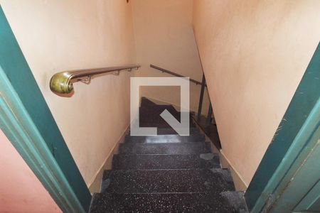 Casa à venda com 144m², 5 quartos e 1 vagaEscada