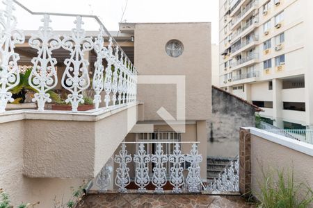 Casa à venda com 276m², 5 quartos e 2 vagasTerraço