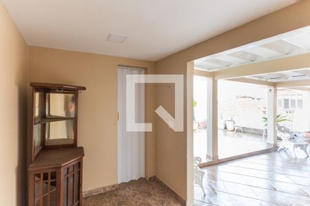 Casa à venda com 276m², 5 quartos e 2 vagasTerraço