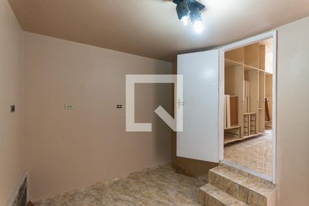 Casa à venda com 276m², 5 quartos e 2 vagasQuarto 3 - 2° andar