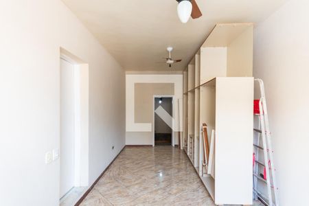 Casa à venda com 276m², 5 quartos e 2 vagasQuarto 3 - 2° andar