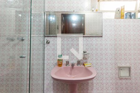 Casa à venda com 276m², 5 quartos e 2 vagasBanheiro 1- 1º andar