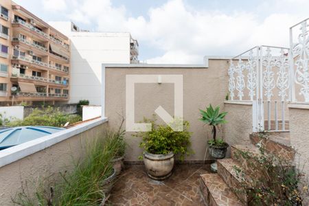 Casa à venda com 276m², 5 quartos e 2 vagasTerraço