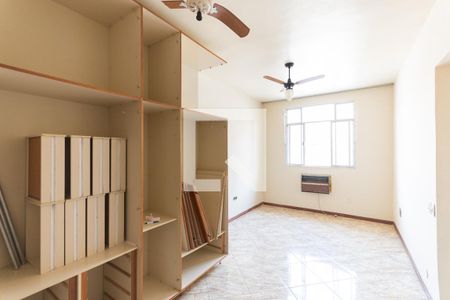 Casa à venda com 276m², 5 quartos e 2 vagasQuarto 3 - 2° andar