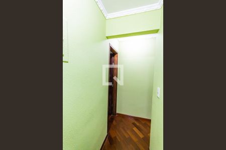 Casa à venda com 220m², 3 quartos e 2 vagasCorredor