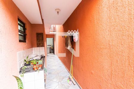 Casa à venda com 220m², 3 quartos e 2 vagasCorredor Externo