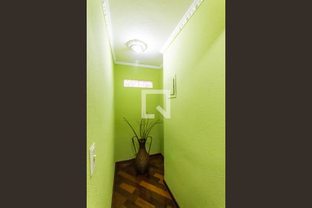 Casa à venda com 220m², 3 quartos e 2 vagasCorredor