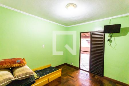 Casa à venda com 220m², 3 quartos e 2 vagasSuíte 3