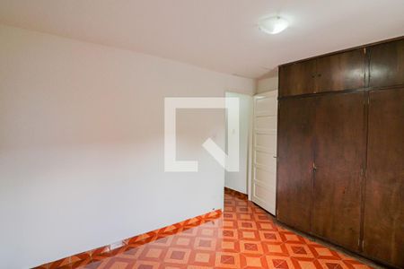 Quarto 1 de casa para alugar com 2 quartos, 60m² em Vila Butantã, São Paulo