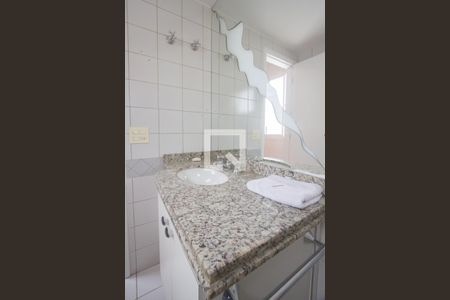 Banheiro Suíte 1 de apartamento à venda com 3 quartos, 190m² em Chácara Santo Antônio (zona Sul), São Paulo