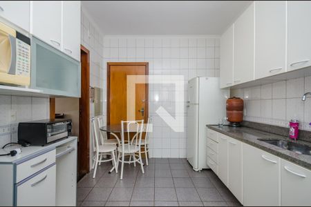 Apartamento para alugar com 90m², 3 quartos e 2 vagasCozinha