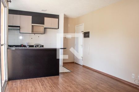 Sala de apartamento para alugar com 2 quartos, 72m² em Jardim Petrópolis, Cotia