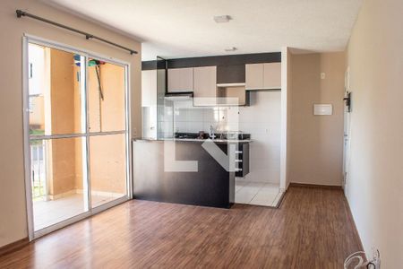 Sala de apartamento para alugar com 2 quartos, 72m² em Jardim Petrópolis, Cotia