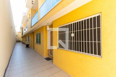 Casa de condomínio à venda com 70m², 2 quartos e 1 vagaÁrea comum