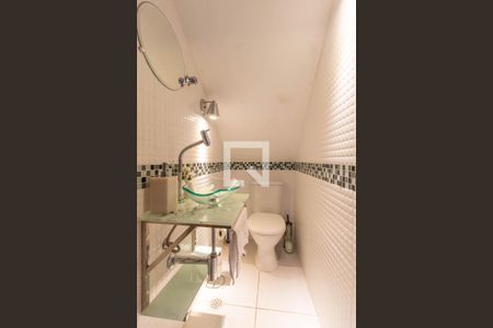 Casa de condomínio à venda com 70m², 2 quartos e 1 vagaLavabo