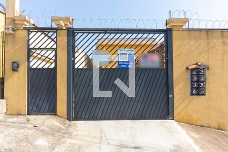 Casa de condomínio à venda com 70m², 2 quartos e 1 vagaFachada