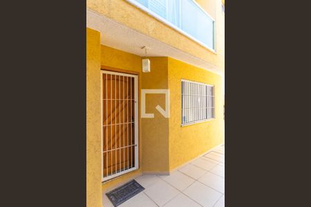 Casa de condomínio à venda com 70m², 2 quartos e 1 vagaÁrea comum