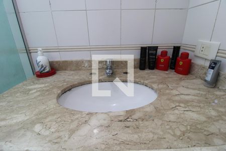 Apartamento à venda com 73m², 3 quartos e 2 vagasPia banheiro da suíte