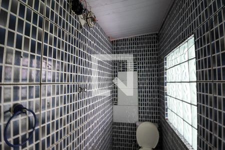 Casa à venda com 170m², 5 quartos e 2 vagas Casa à venda com 170m², 5 quartos e 2 vagasCasa 3 - Banheiro