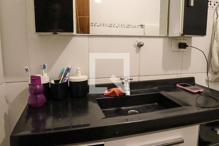 Casa à venda com 170m², 5 quartos e 2 vagas Casa à venda com 170m², 5 quartos e 2 vagasCasa 1 - Banheiro