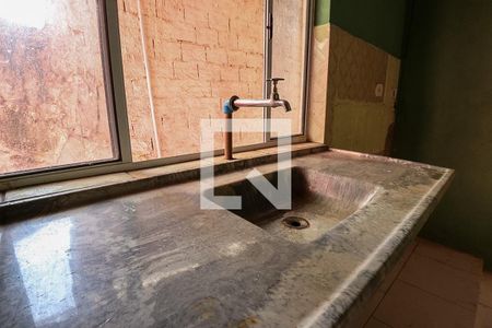 Casa à venda com 170m², 5 quartos e 2 vagas Casa à venda com 170m², 5 quartos e 2 vagasCasa 3 - Cozinha