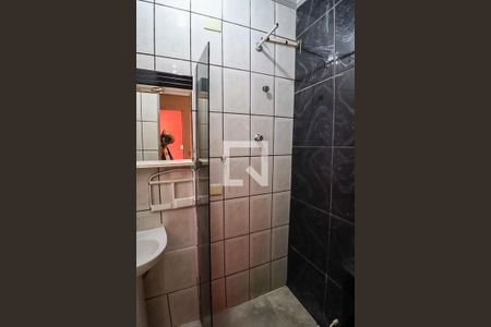 Banheiro Kitnet 1 de casa à venda com 5 quartos, 170m² em Jardim Santa Mena, Guarulhos