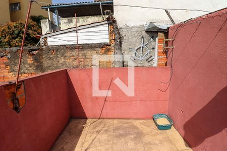 Casa à venda com 170m², 5 quartos e 2 vagas Casa à venda com 170m², 5 quartos e 2 vagasTerraço