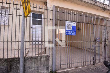 Casa para alugar com 40m², 2 quartos e 1 vaga Casa para alugar com 40m², 2 quartos e 1 vagaFachada