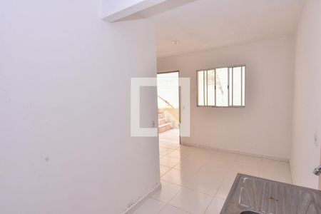 Casa para alugar com 40m², 2 quartos e 1 vaga Casa para alugar com 40m², 2 quartos e 1 vagaCozinha
