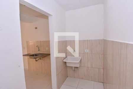 Casa para alugar com 40m², 2 quartos e 1 vaga Casa para alugar com 40m², 2 quartos e 1 vagaÁrea de Serviço