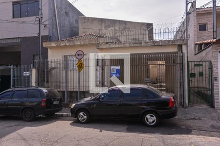Casa para alugar com 40m², 2 quartos e 1 vaga Casa para alugar com 40m², 2 quartos e 1 vagaFachada
