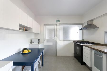 Apartamento à venda com 160m², 4 quartos e 2 vagas Apartamento à venda com 160m², 4 quartos e 2 vagasCozinha