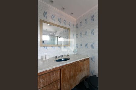 Apartamento à venda com 160m², 4 quartos e 2 vagas Apartamento à venda com 160m², 4 quartos e 2 vagasBanheiro da Suíte 2