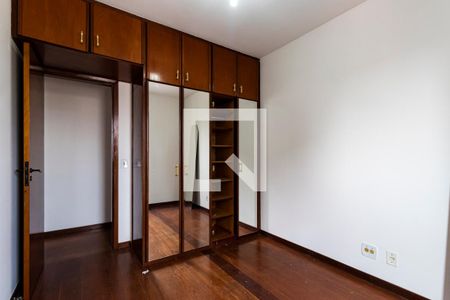 Apartamento à venda com 105m², 3 quartos e 2 vagasQuarto 2
