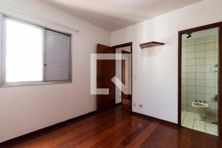 Apartamento à venda com 105m², 3 quartos e 2 vagasQuarto 3 - Suíte