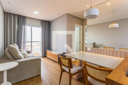 Sala de apartamento para alugar com 2 quartos, 54m² em Vila Humaitá, Santo André